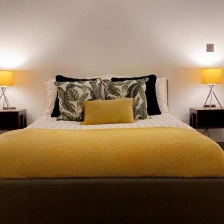 Doncaster Central Danum House Apartment Bagian luar foto