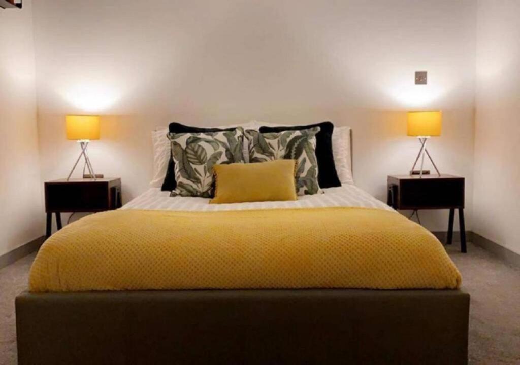 Doncaster Central Danum House Apartment Bagian luar foto